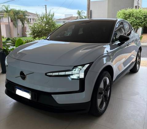 VOLVO EX30 69 KW ELÉTRICO CORE